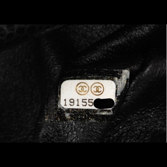 ❌SOLD❌ QUILTED CHANEL CLUTCH AUTH - Picture 6 of 7